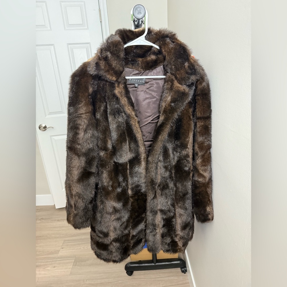 Gallery vintage faux fur coat